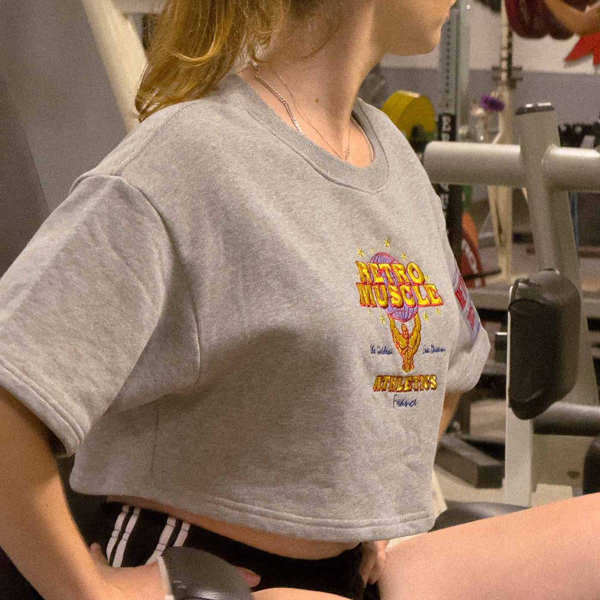 Retro Embroidered Cropped Sweatshirt | Grey