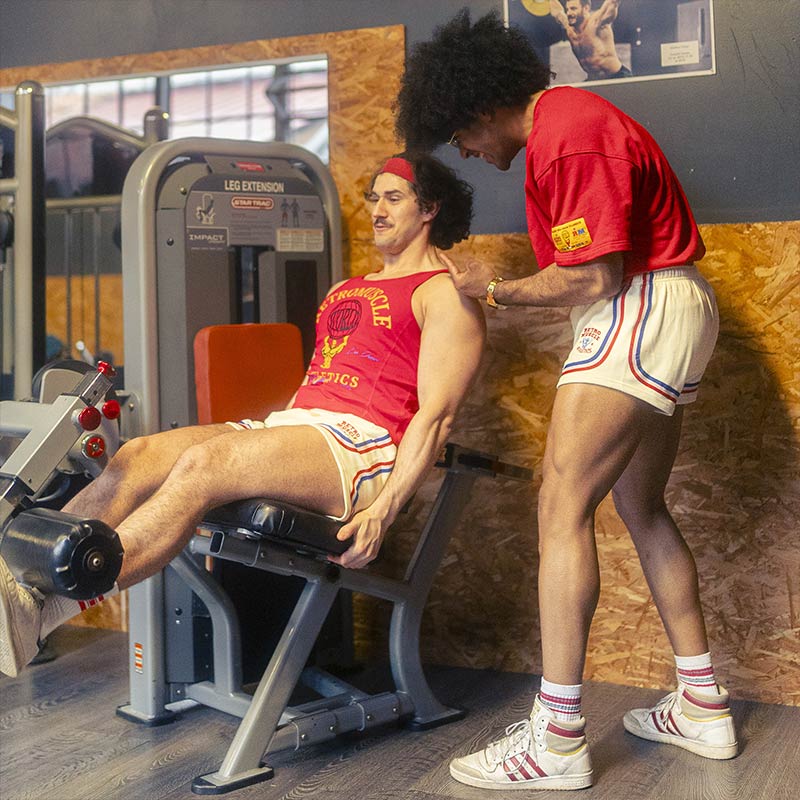 deux athlètes avec le Golden Era "Bannout" Retro Short White - retromuscle1000-